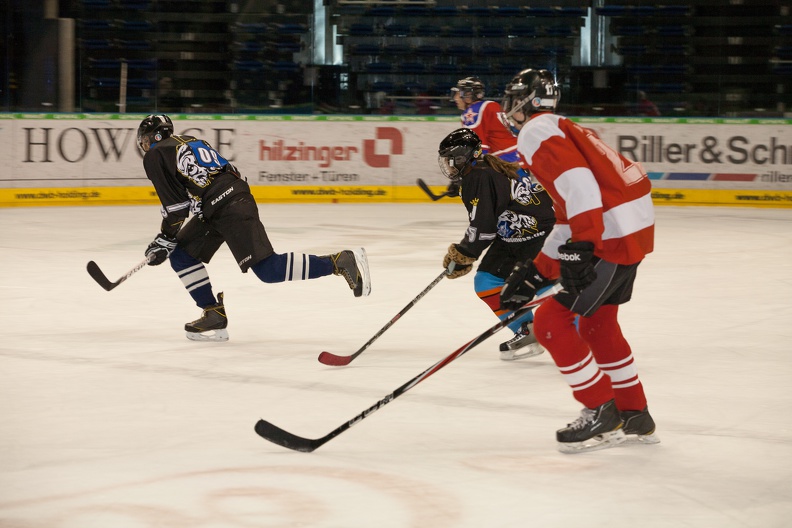 IceBusiness_vs_HoDev_20140220-210958_2863.jpg